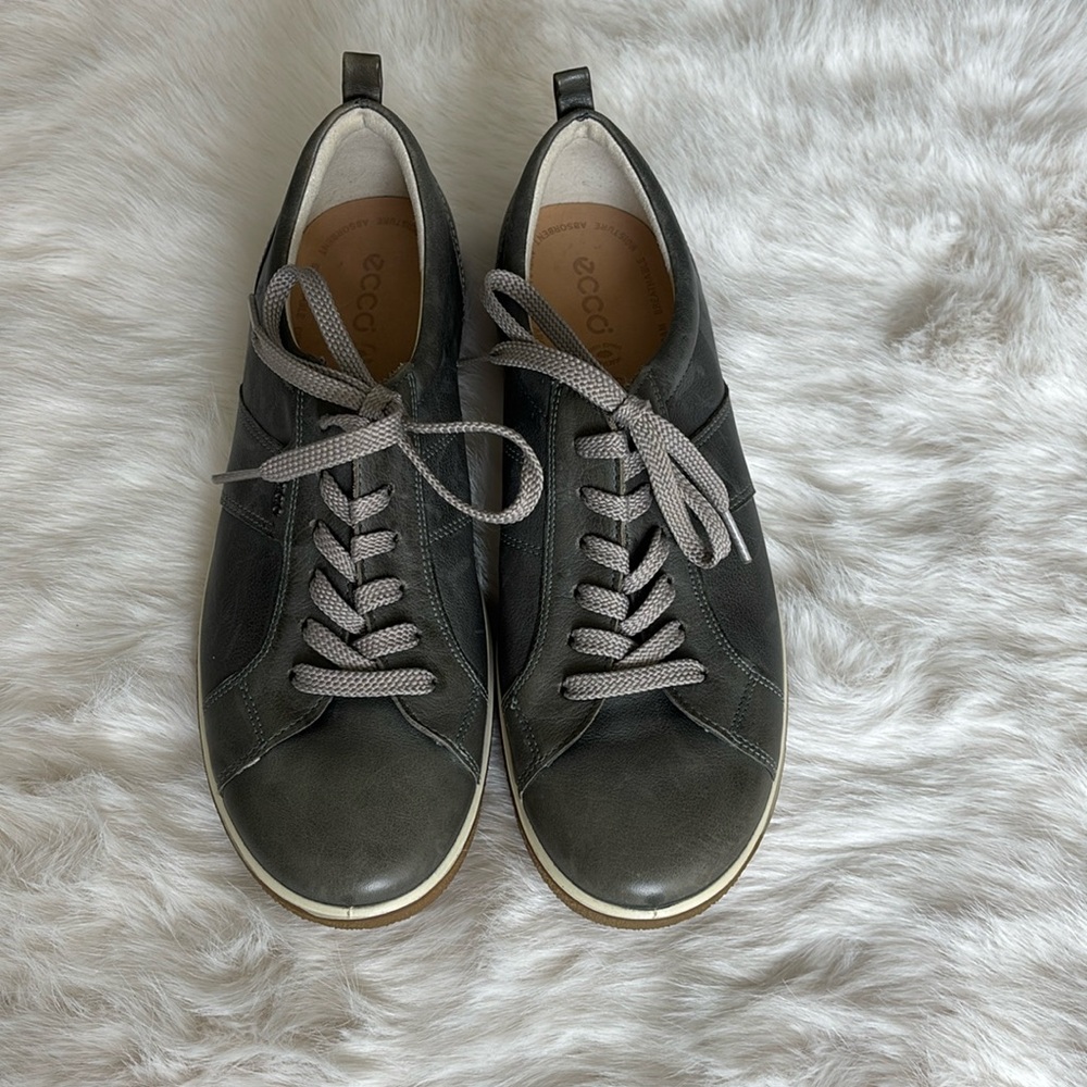 Ecco lace-up shoes